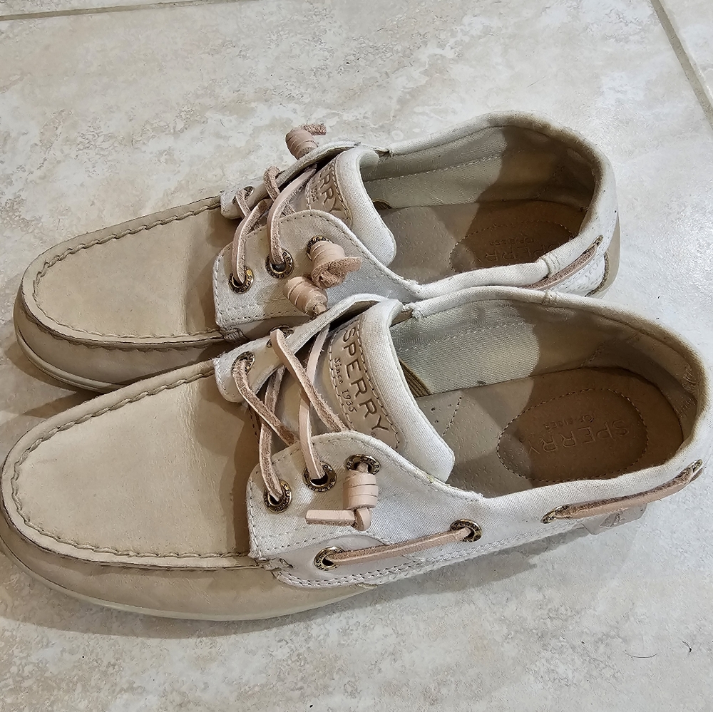 Sperry Boat Slides - image 1